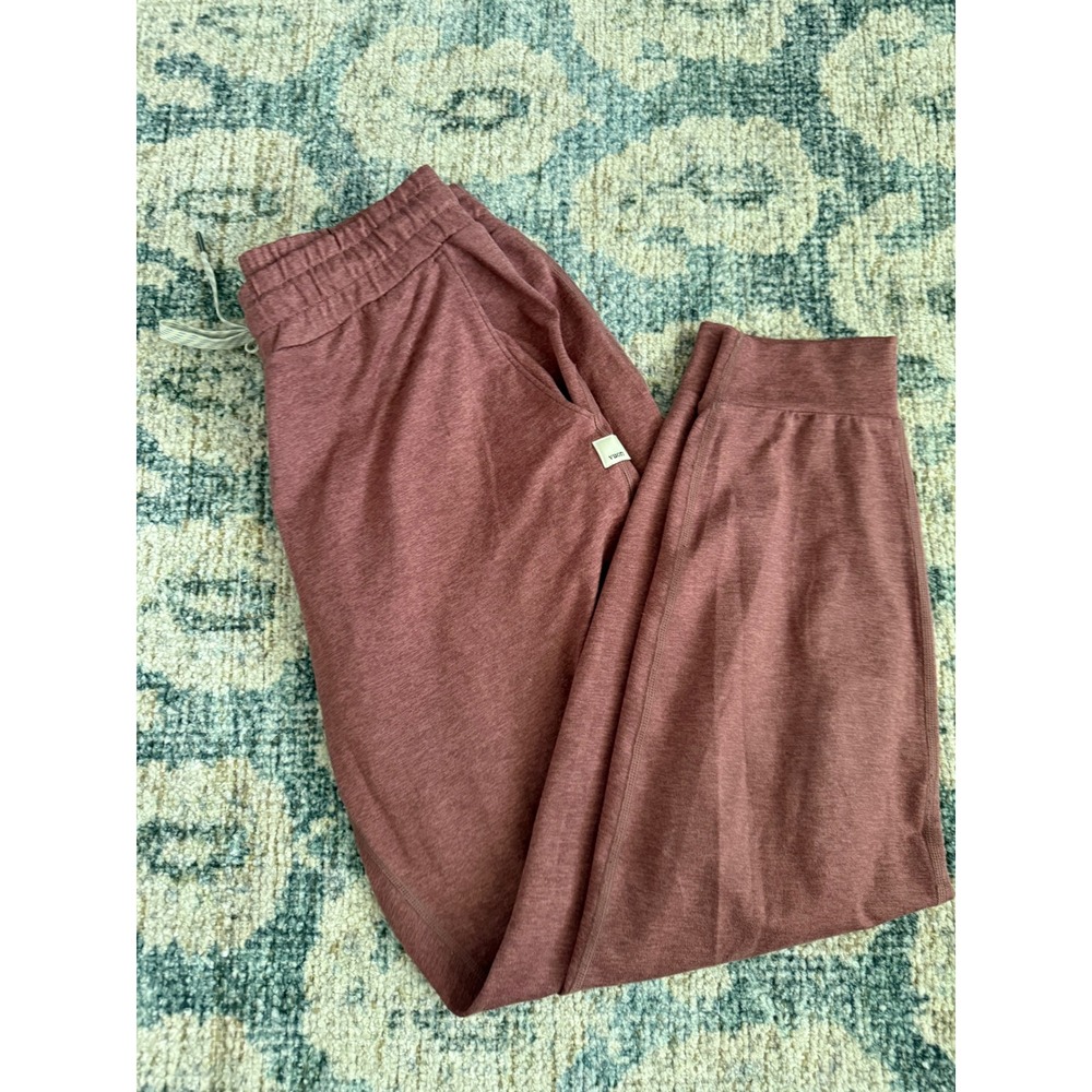 Vuori Women's Performance Joggers Size Small Excellent Condition